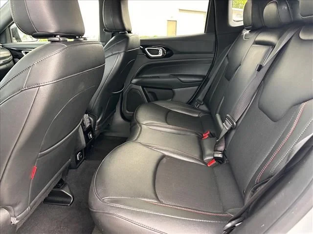 Used 2025 Silver Jeep Trailhawk image 15