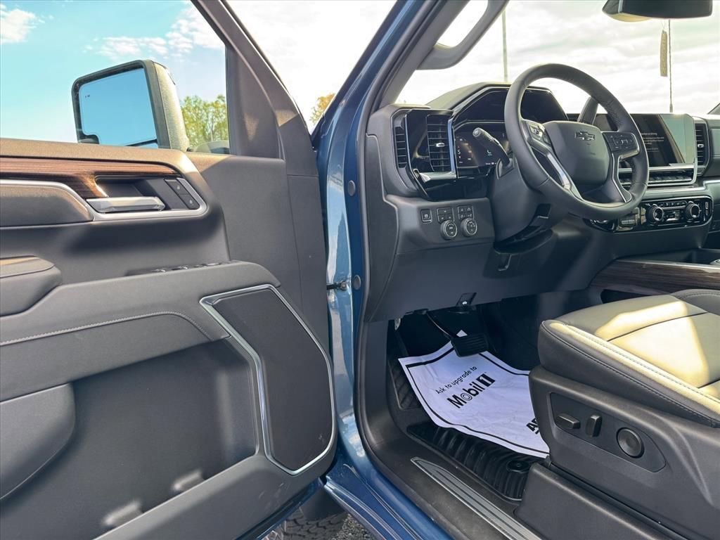 2026 Chevrolet Silverado 2500 HD LT - Photo 11