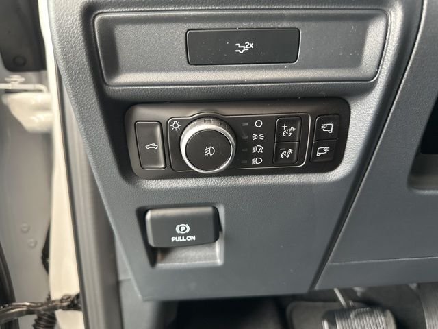New 2026 Oxford White Ford XLT image 24