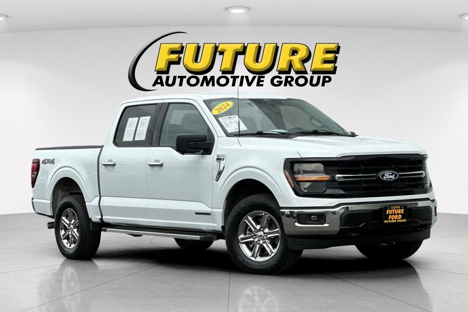 Used 2024 White Ford XLT image 1