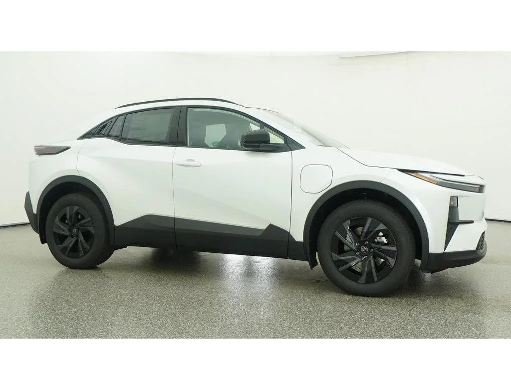 New 2026 Wind Chill Pearl Toyota SE image 28