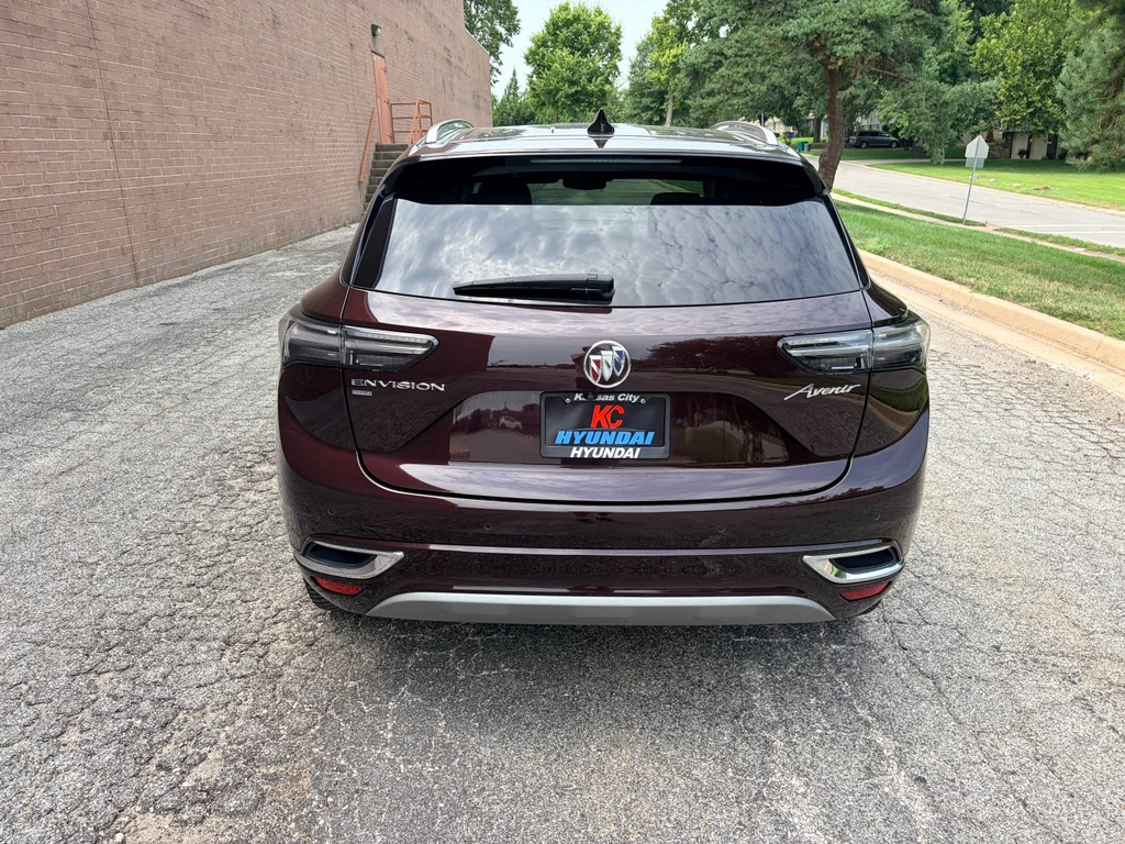 Used 2021 Rich Garnet Metallic Buick Avenir image 4