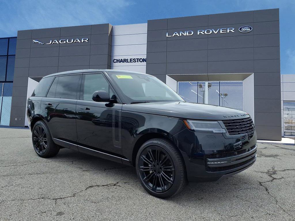 New 2026 Santorini Black Land Rover SE image 7