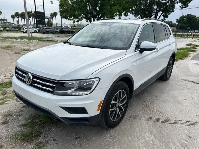 Used 2019 Pure White Volkswagen 2.0T SEL R-Line image 2