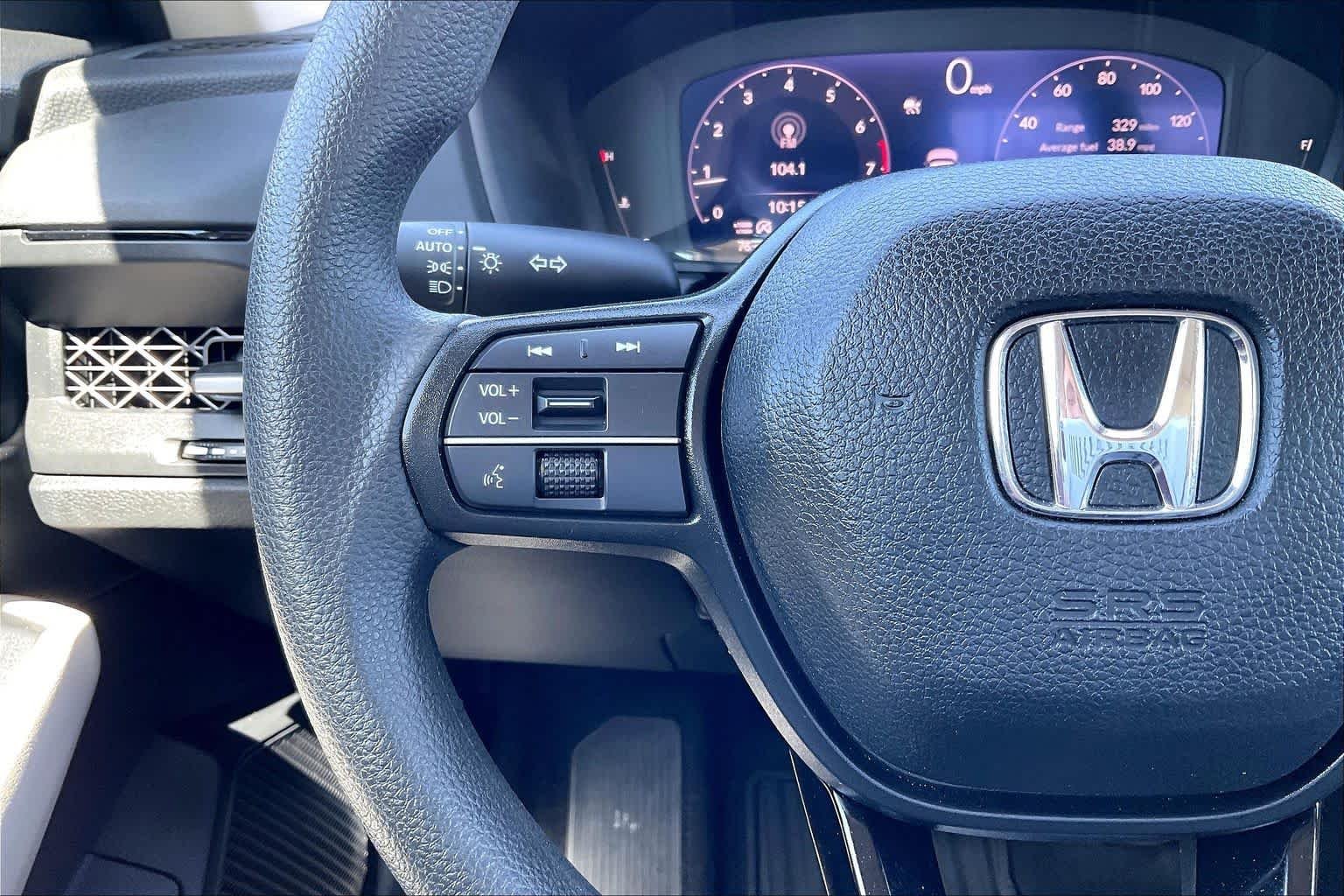 Used 2024 Platinum White Pearl Honda EX image 22