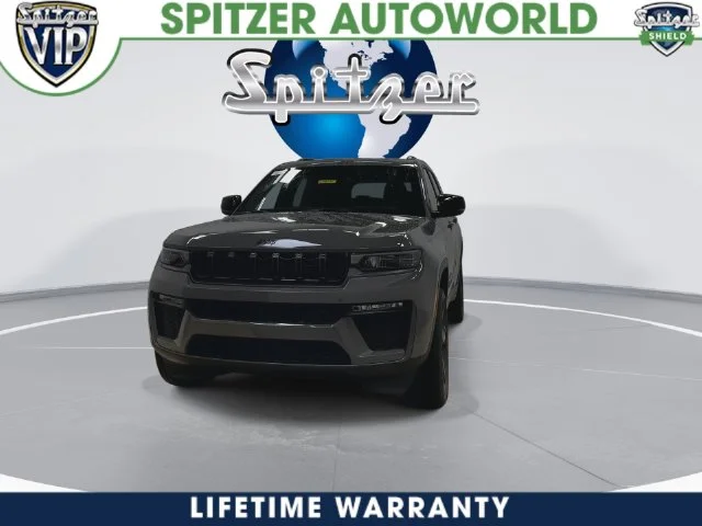 New 2027 Sting-Gray Clear-Coat Paint Jeep Limited image 7