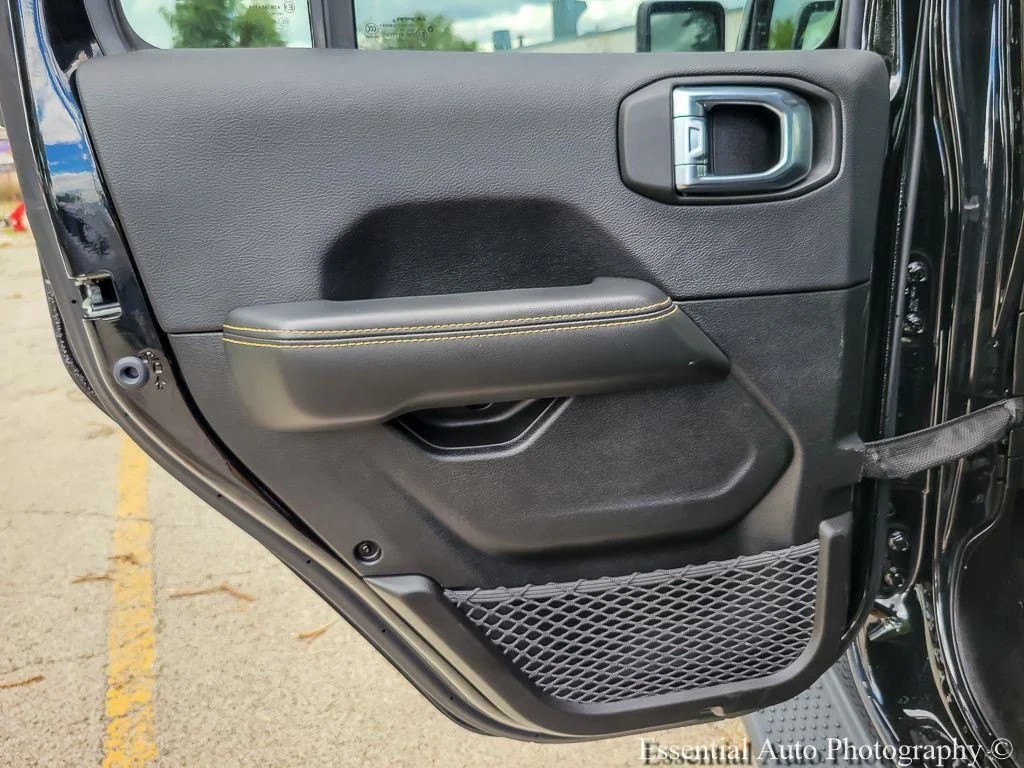 Certified Used 2025 Black Jeep Sahara 4xe image 21