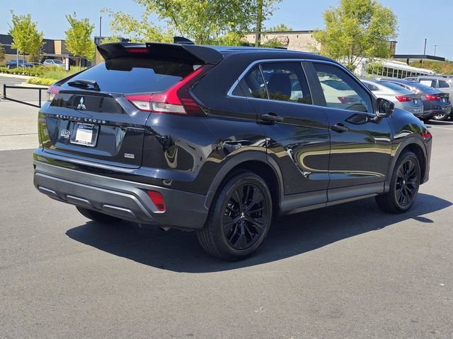 Used 2022  Mitsubishi LE image 9