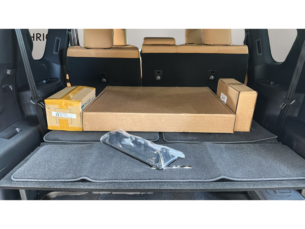 New 2026 Atomic Silver Lexus LX 700h LUXURY image 20