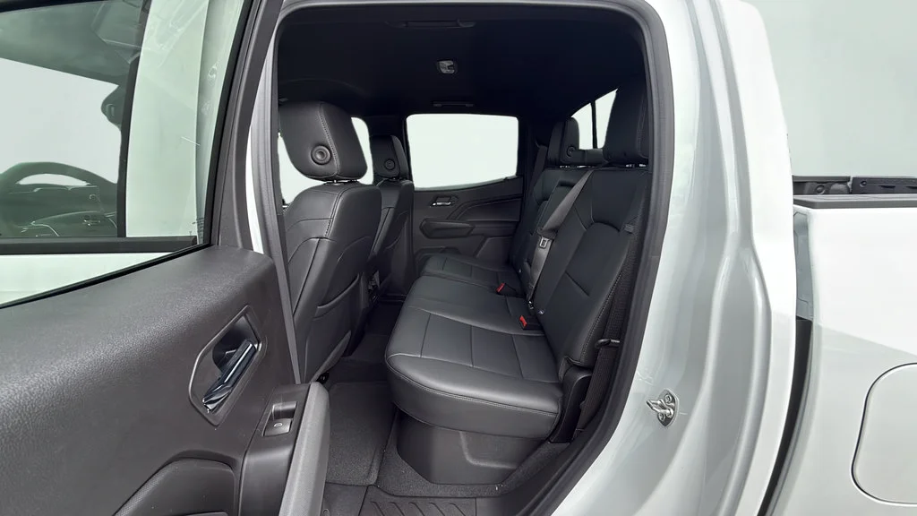 2026 Chevrolet Colorado LT - Photo 39
