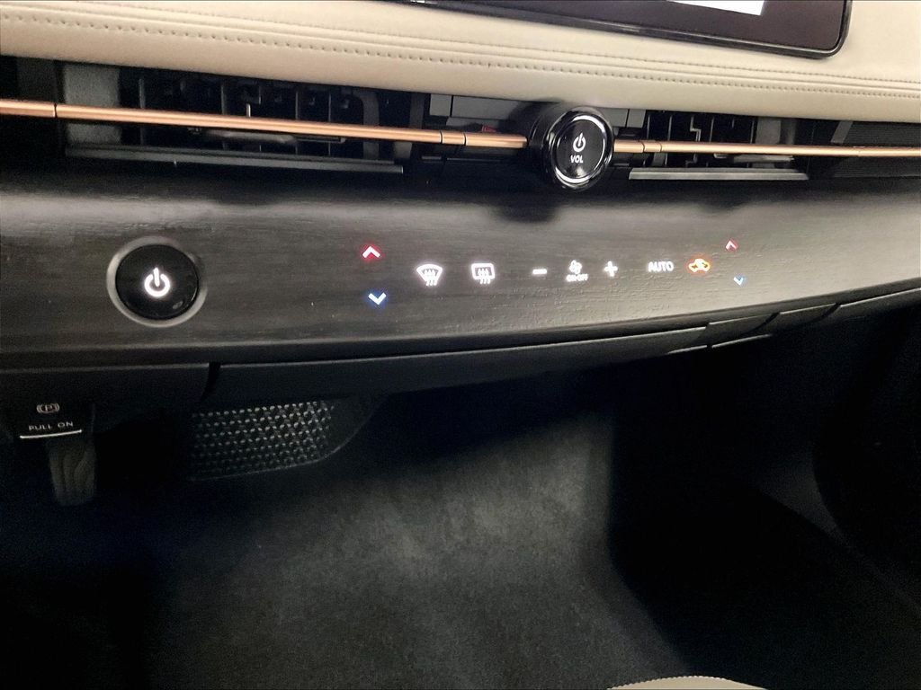 Certified Used 2023 Black Nissan ENGAGE image 25