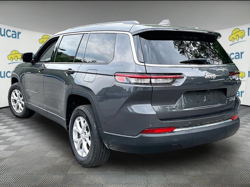 Used 2023 Baltic Gray Metallic Clearcoat Jeep Limited image 3