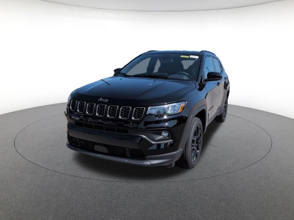 New 2026 Diamond Black Crystal Pearlcoat Jeep Latitude image 15