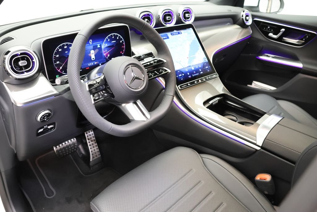 New 2026 Polar White Mercedes-Benz GLC 300 Coupe image 35