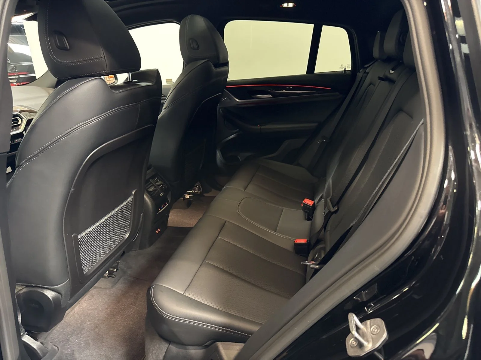 Used 2023 Black BMW xDrive30i image 11