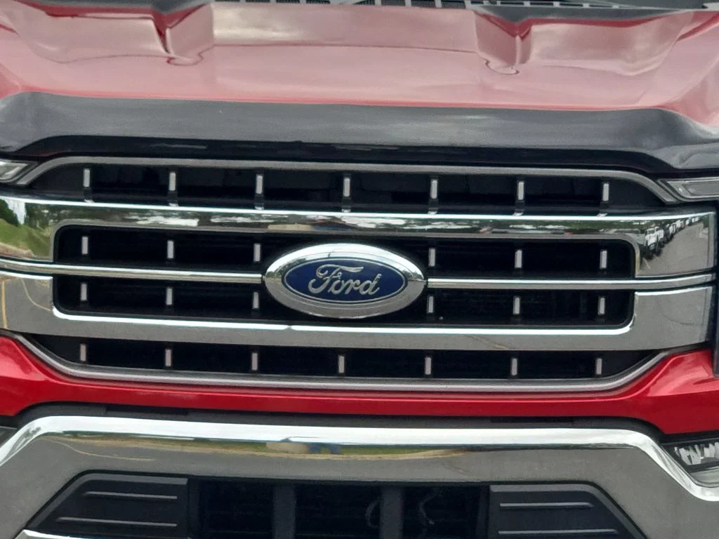 Used 2021 Red Ford XLT image 18