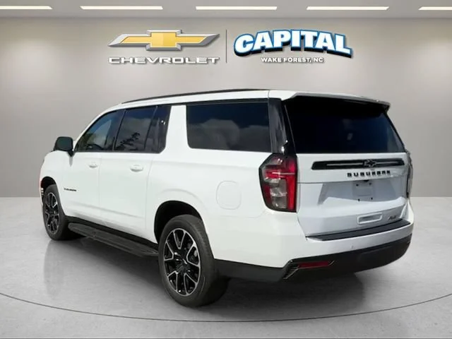Used 2024 Summit White Chevrolet RST image 3