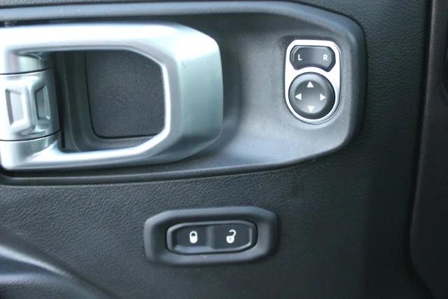 Used 2019 Gray Jeep Unlimited Sport S image 15