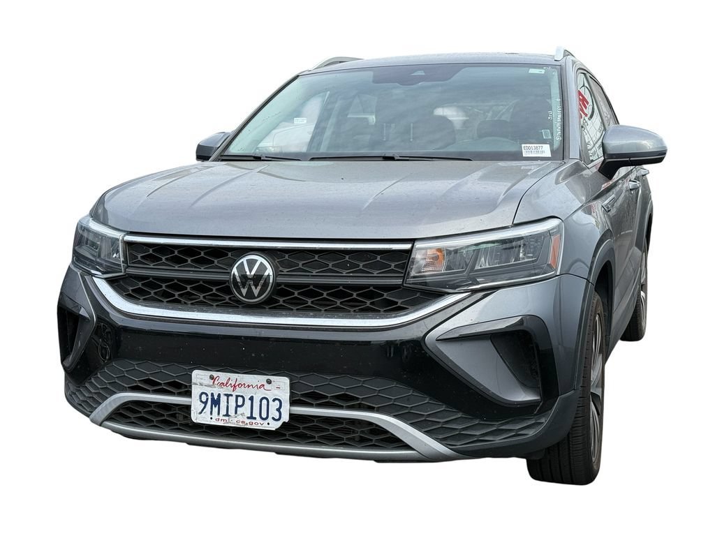 Used 2024 Black Volkswagen SE image 15