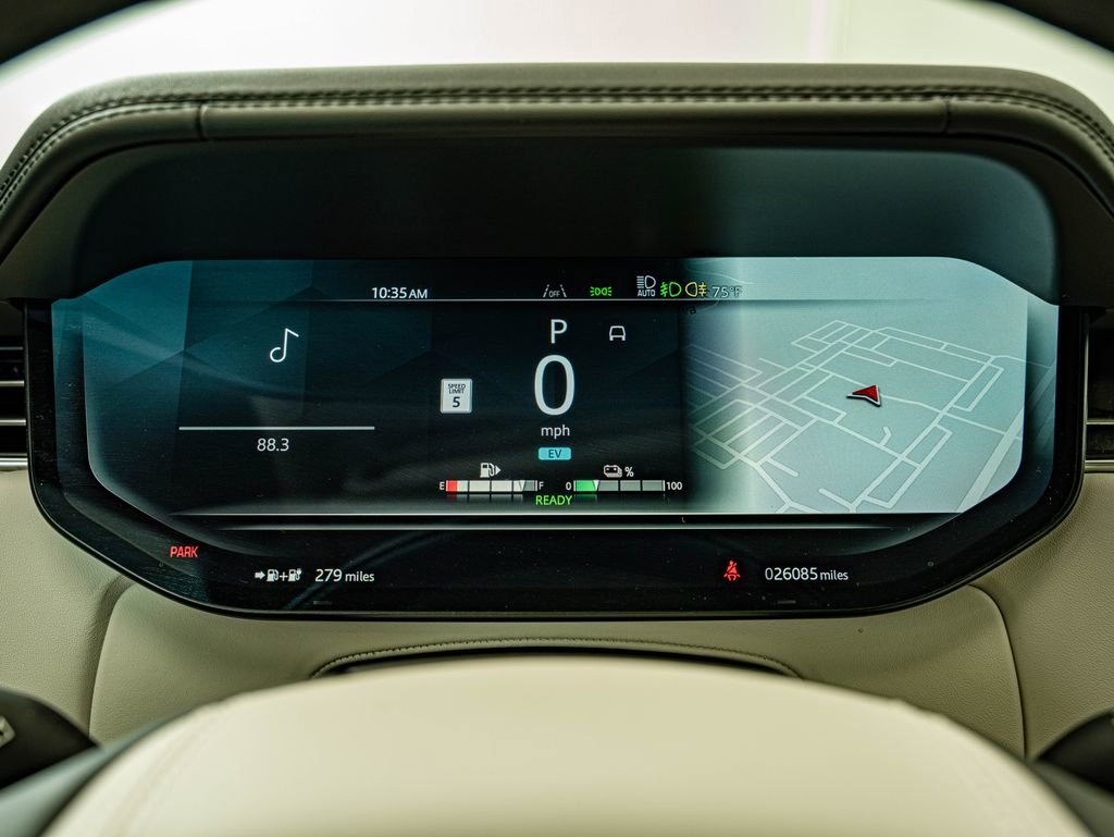 Used 2025 Fuji White Land Rover Autobiography image 23