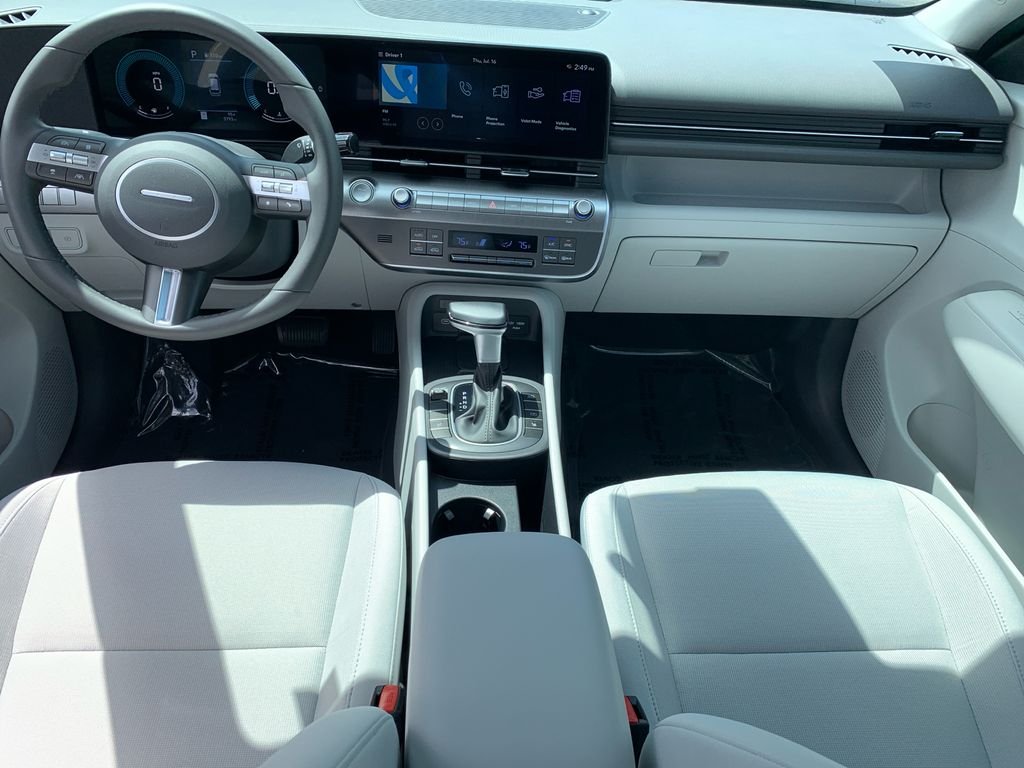 Used 2026 White Hyundai SEL Sport image 24