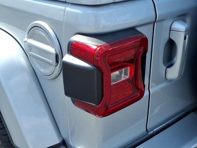 Used 2023  Jeep High Altitude image 10