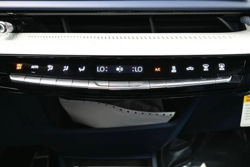 2027 Cadillac OPTIQ Premium Sport - Photo 22