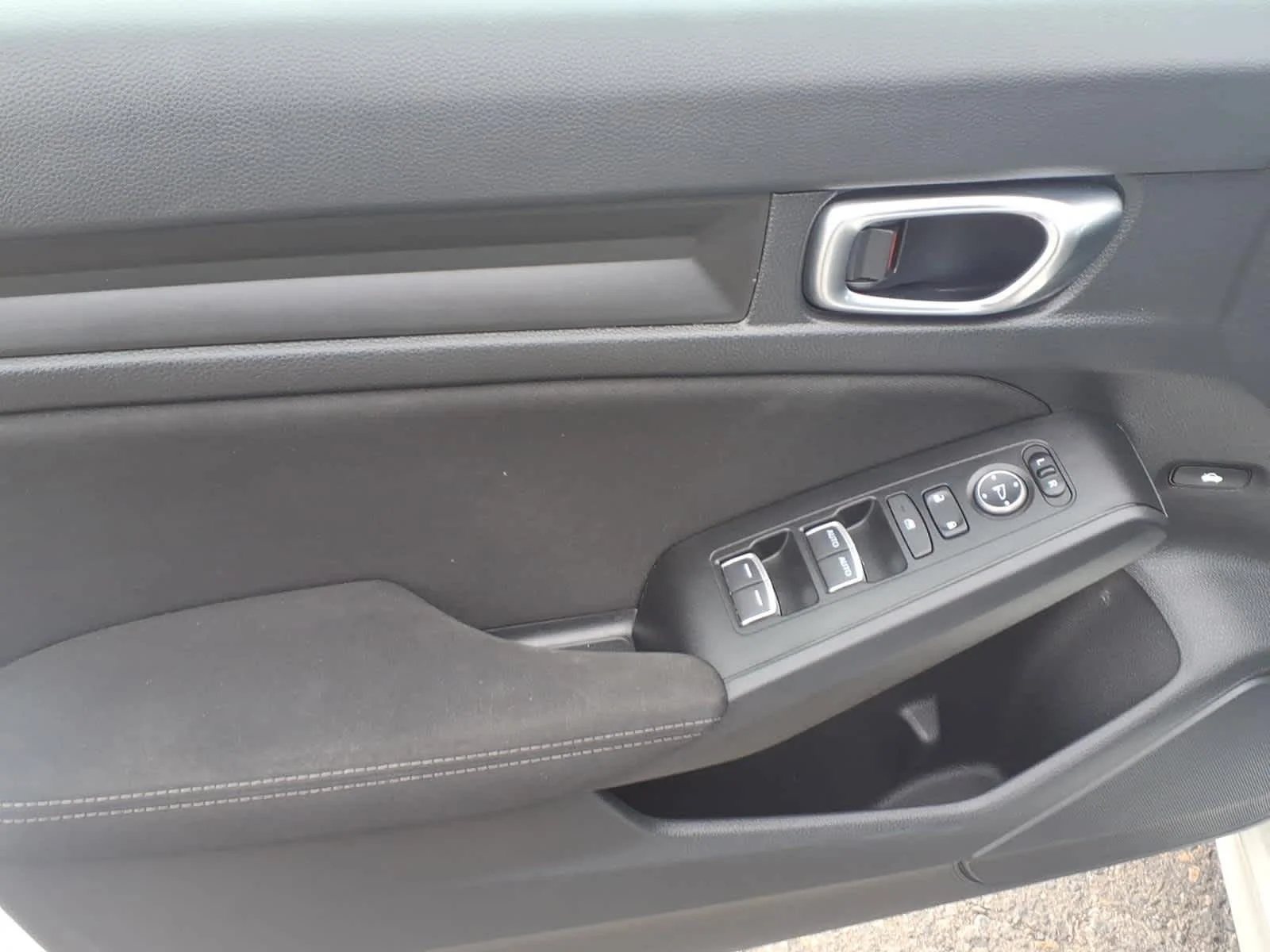 2022 Honda Civic LX - Photo 15