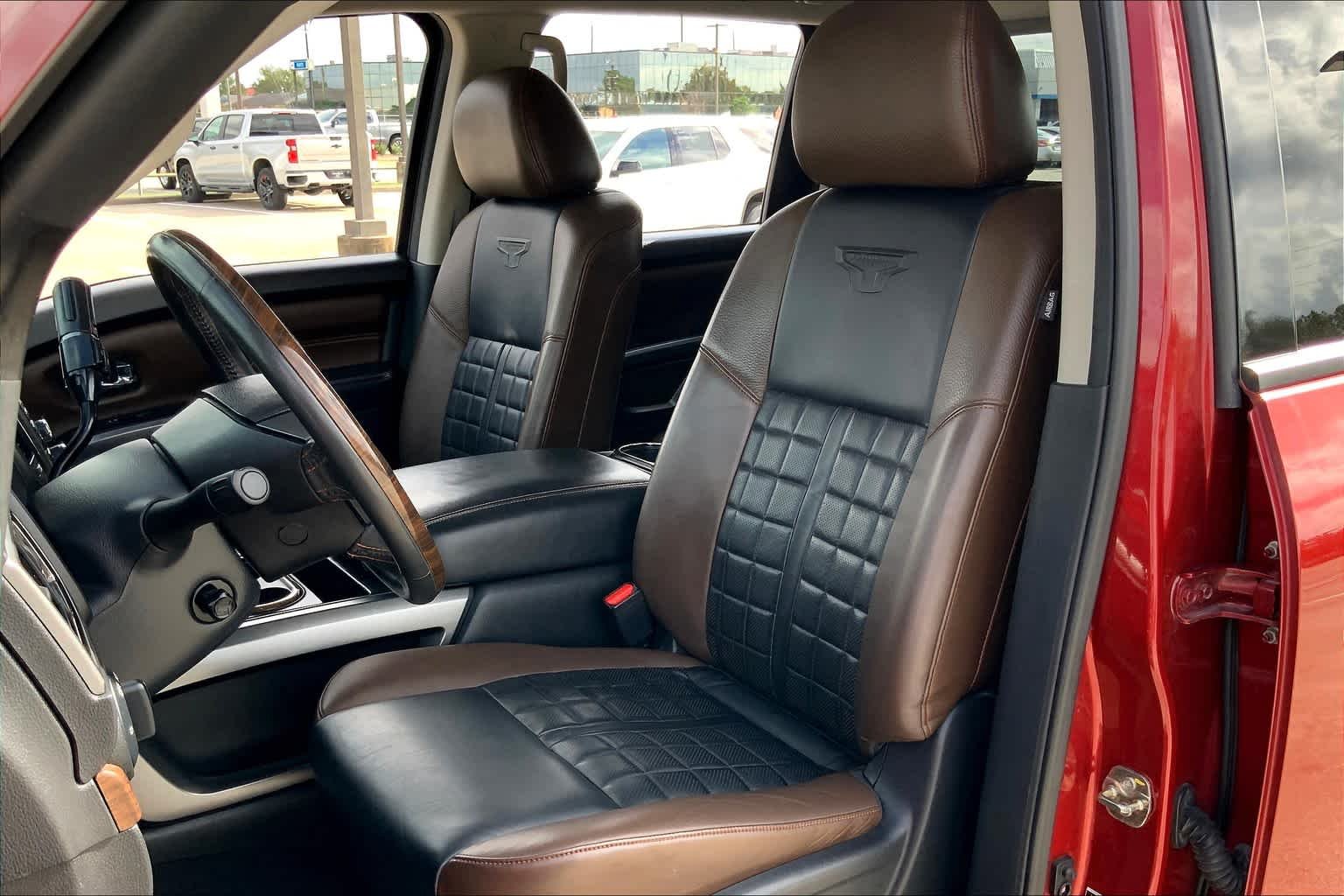 Used 2016  Nissan Platinum Reserve image 7