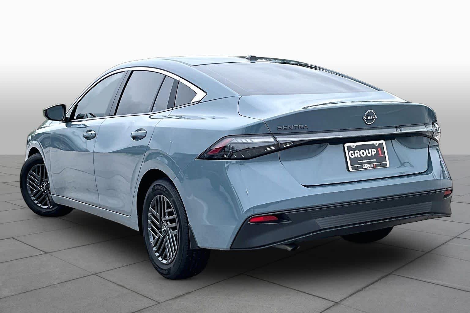 Used 2026 Atlantic Gray Metallic Nissan SV image 12
