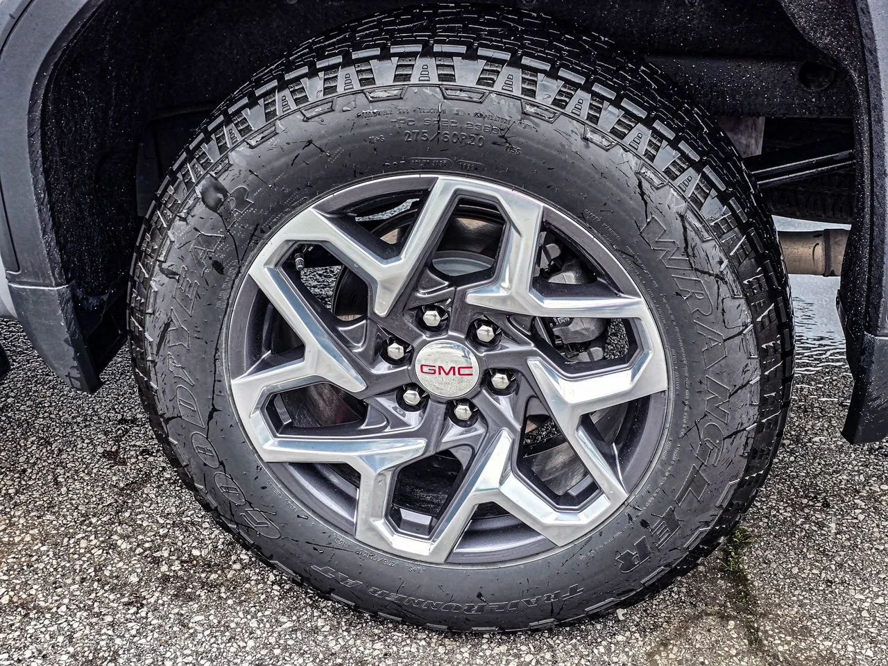 Used 2023 Sterling Metallic GMC SLT image 6