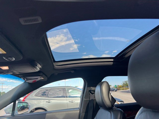 Used 2019 Silver Lincoln Reserve image 9