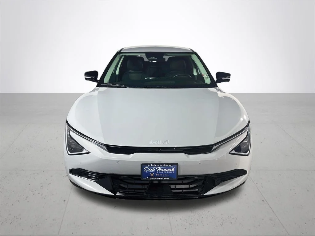 New 2026 Wolf Gray Kia WIND image 3