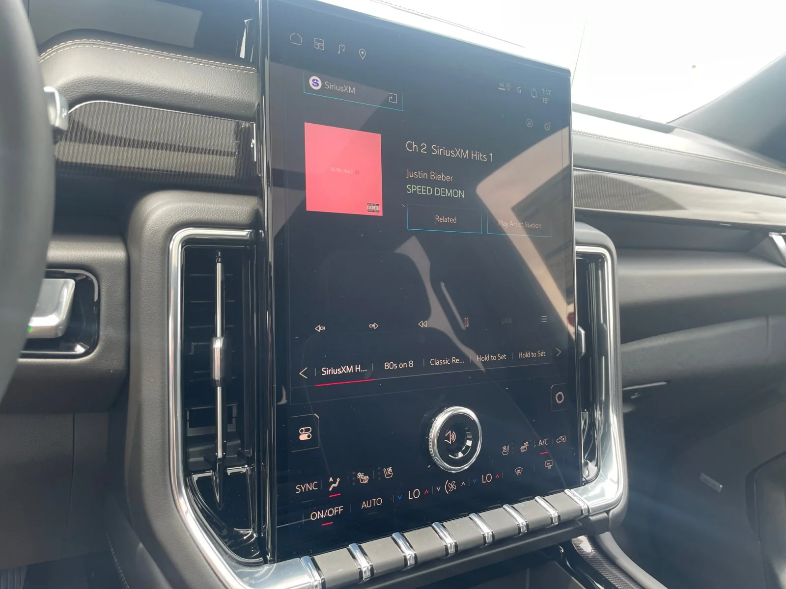 New 2026 Sterling Metallic GMC Elevation image 26
