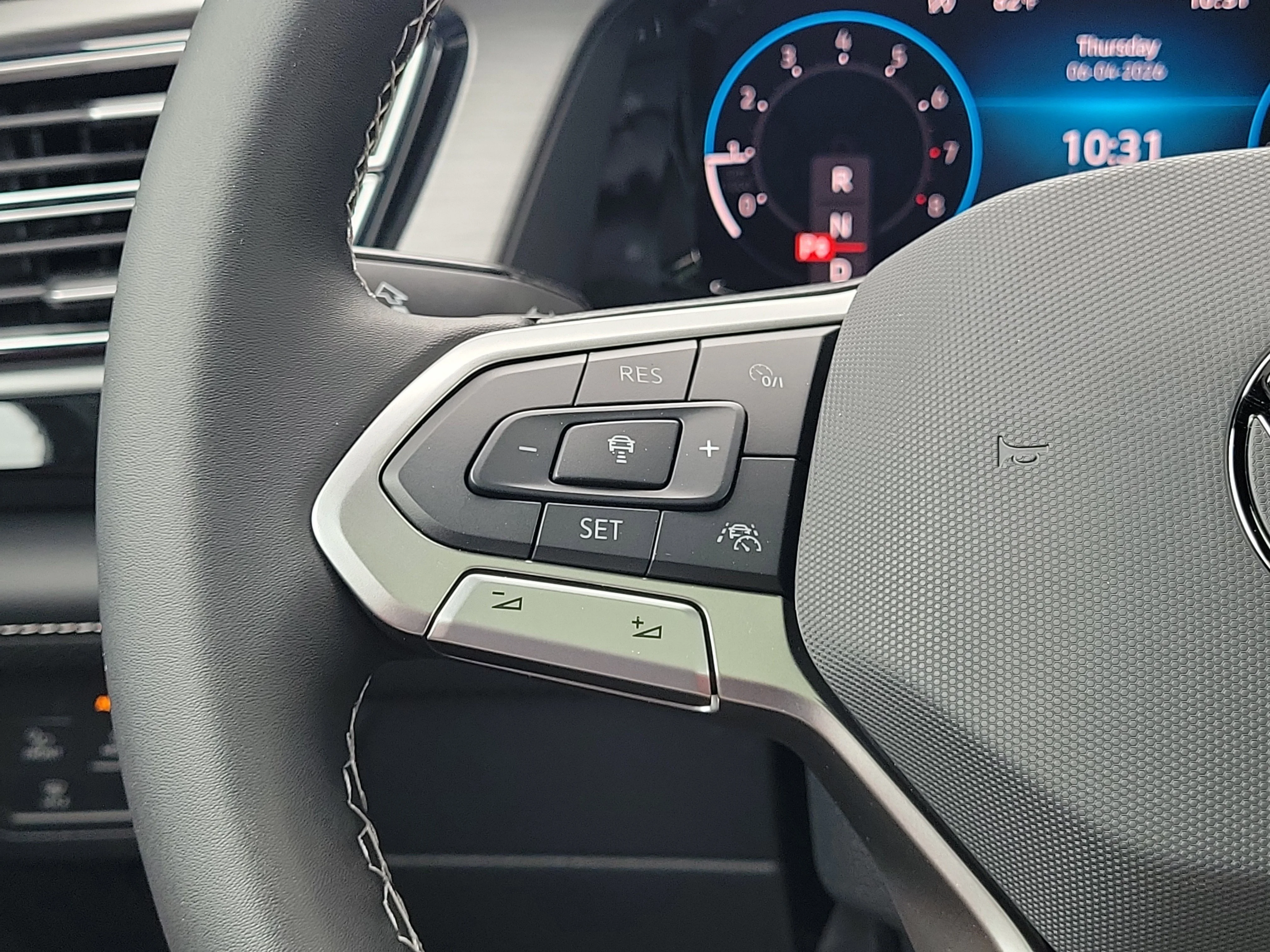 New 2026 Black Volkswagen 2.0T SE w/Technology image 21