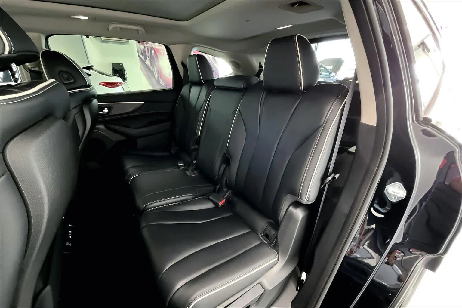 Used 2023 Majestic Black Pearl Acura SH-AWD ADVANCE image 28