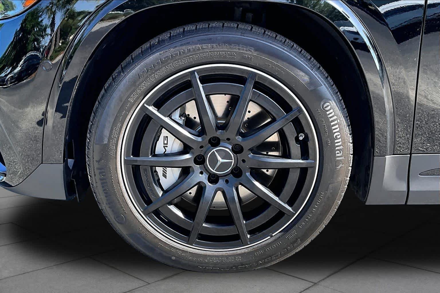 Used 2025 Night Black Mercedes-Benz AMG® GLA 35 image 18