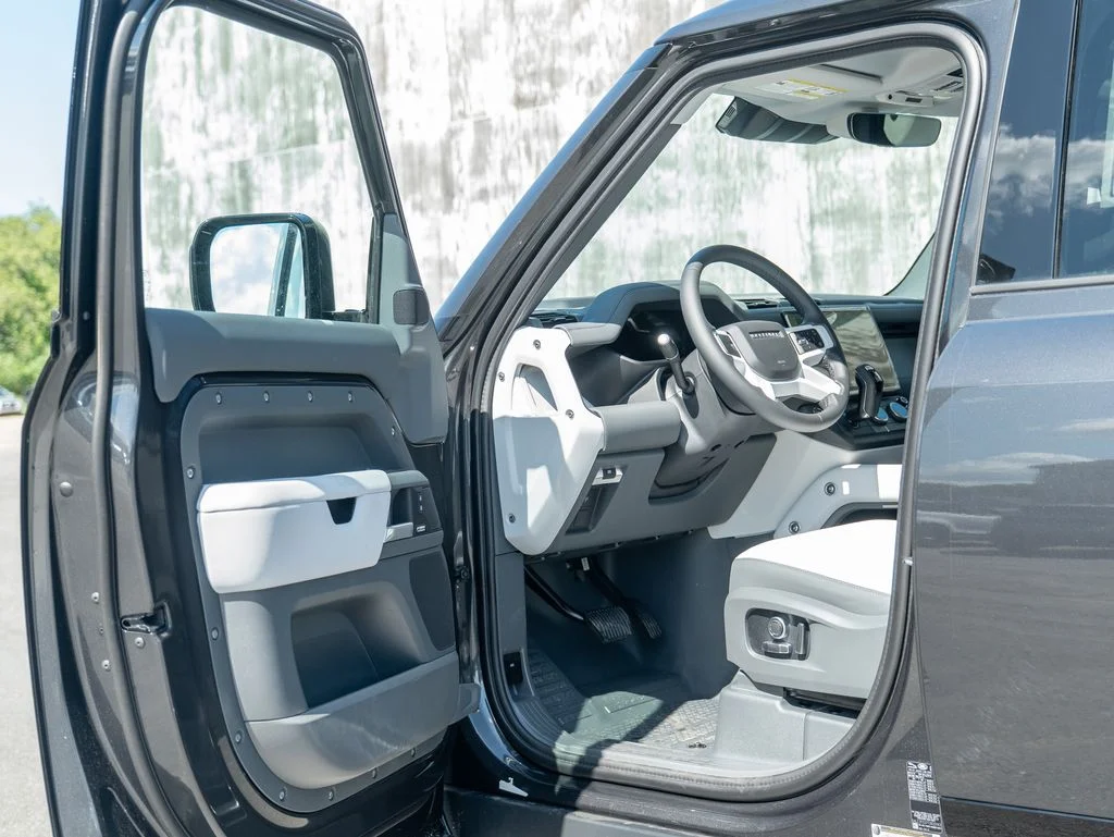 New 2026 Gray Land Rover X-Dynamic SE image 10