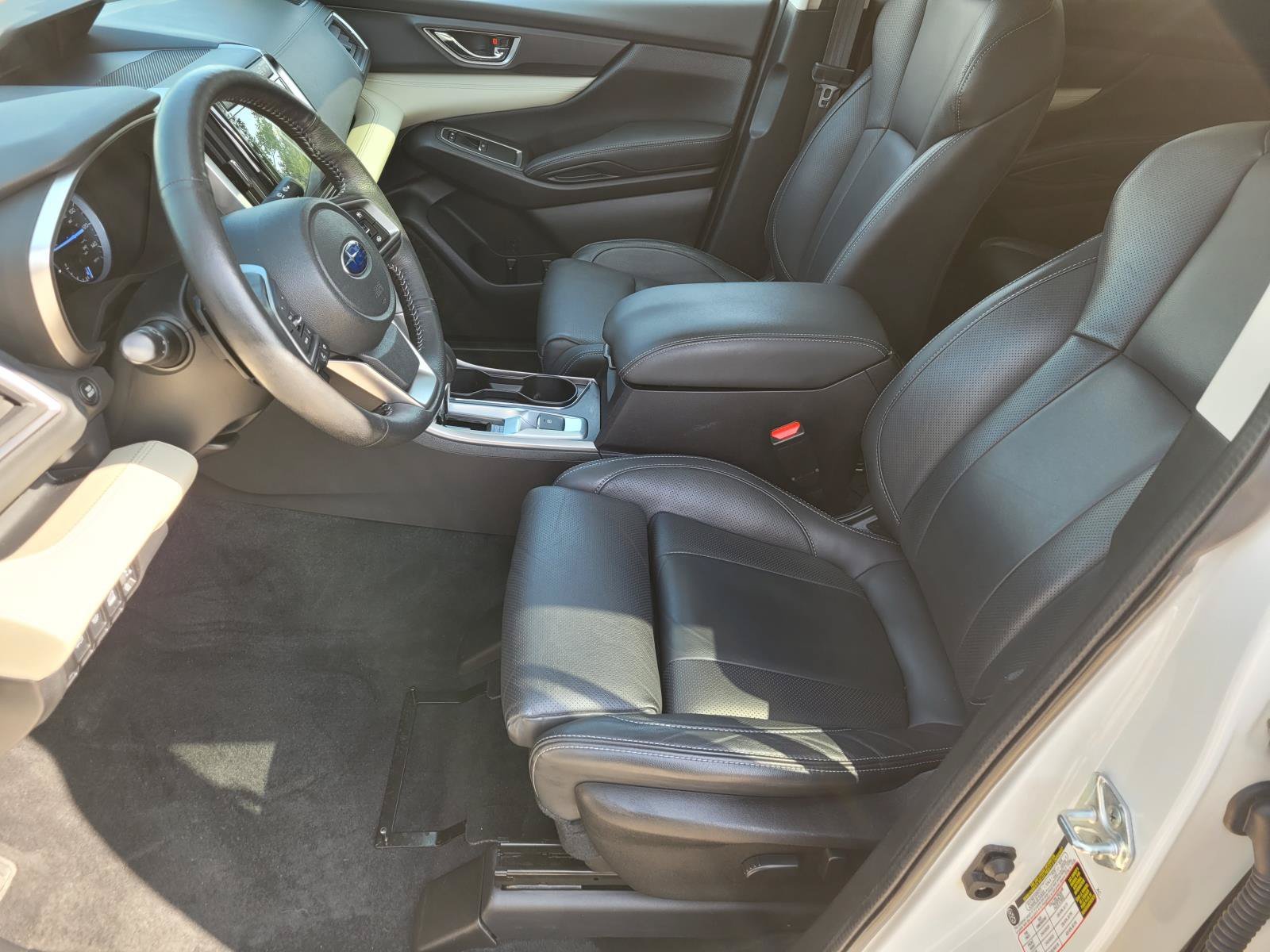 Used 2022 Crystal White Pearl Subaru Limited image 3