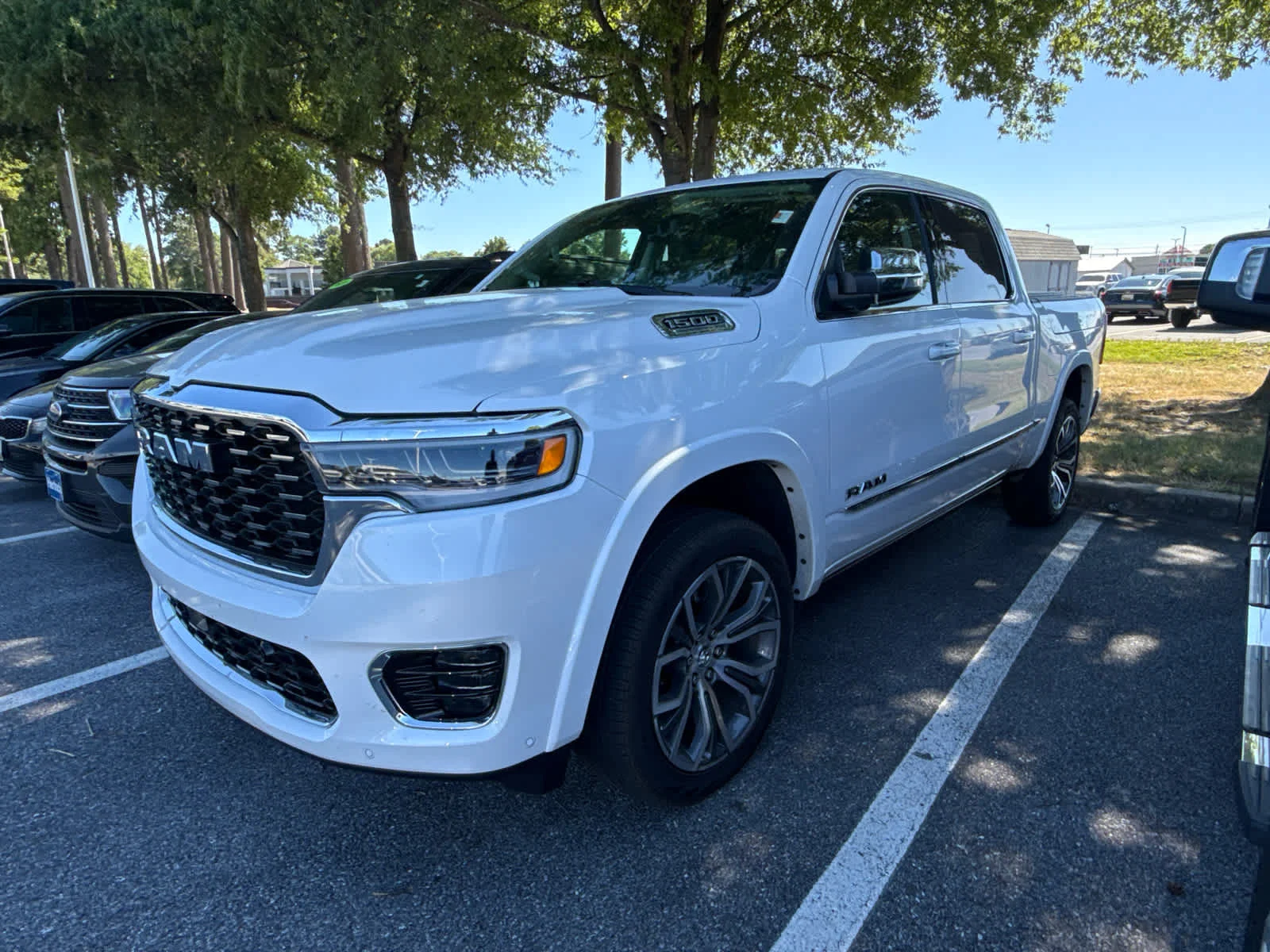 Used 2020 Ivory White Tri-Coat Pearlcoat Ram Limited image 3