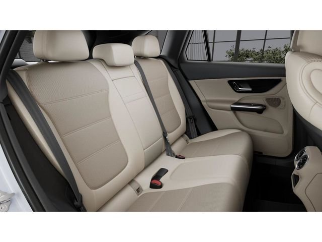 New 2026 Polar White Mercedes-Benz GLC 300 image 5