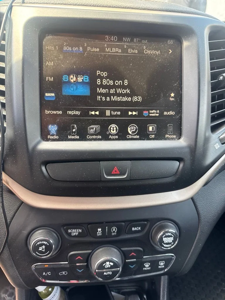Used 2016 Red Jeep Latitude image 3