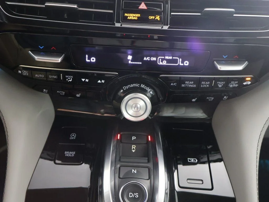 Used 2022 Silver Acura Advance image 52