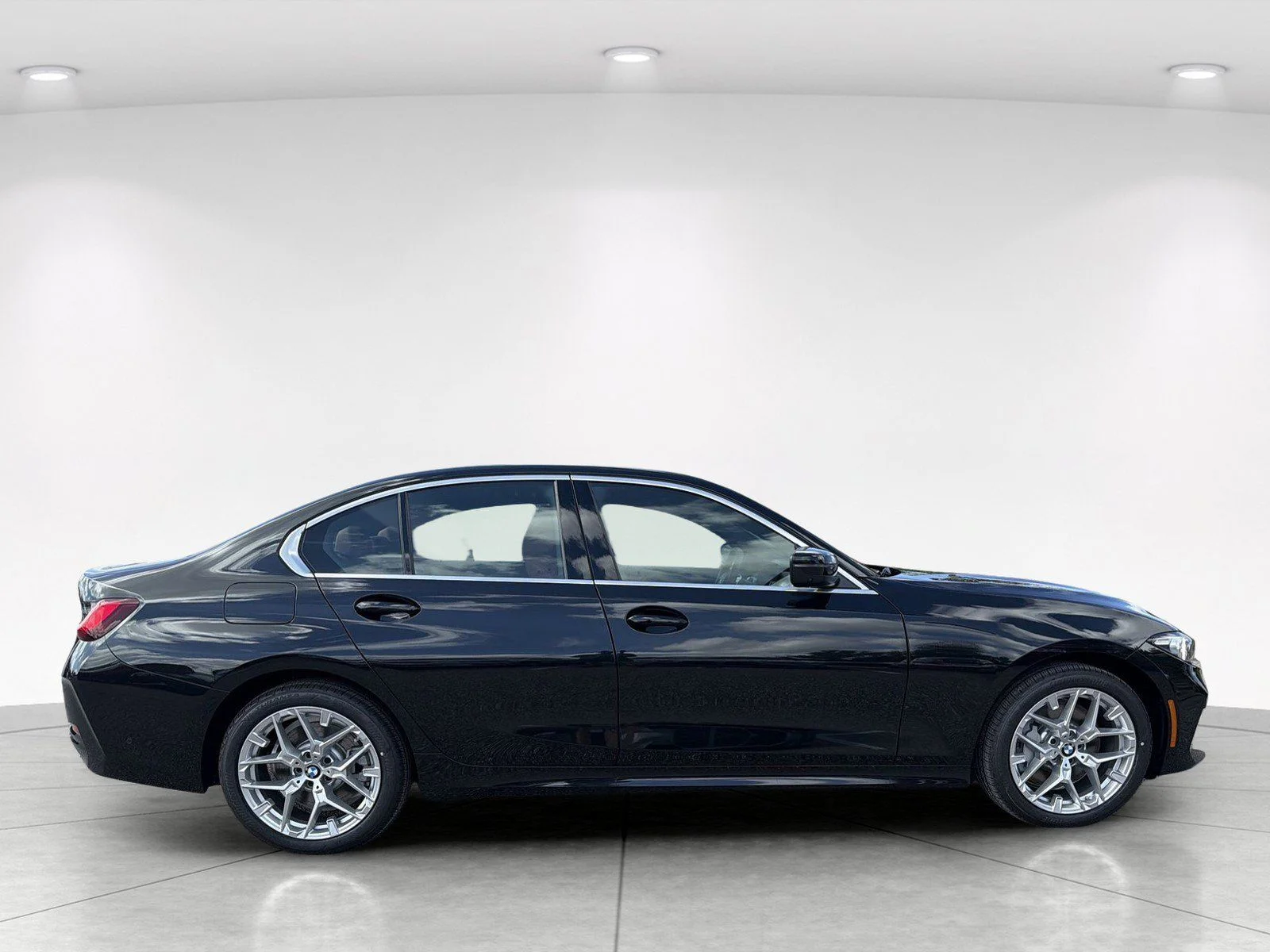 New 2026 Black Sapphire Metallic BMW 330i xDrive image 3