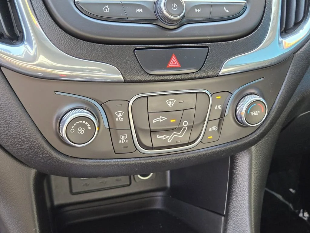 Used 2019 SILVER ICE METALLIC Chevrolet LT image 21