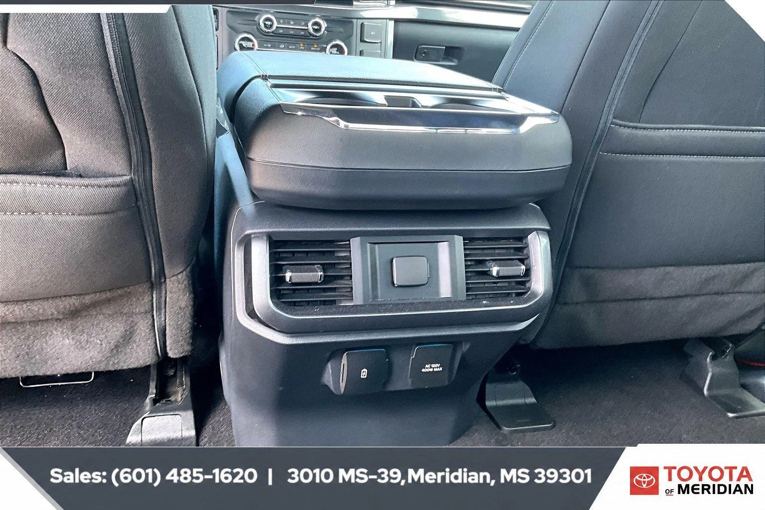 Used 2023 Race Red Ford XLT image 24