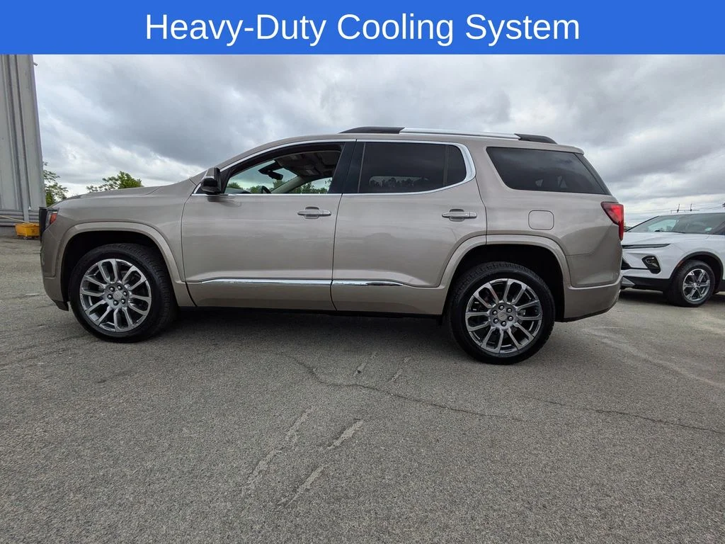 Used 2023  GMC Denali image 7
