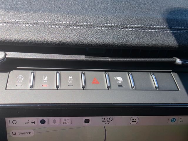 New 2026 Silver Zynith Exterior Paint Jeep Altitude image 20