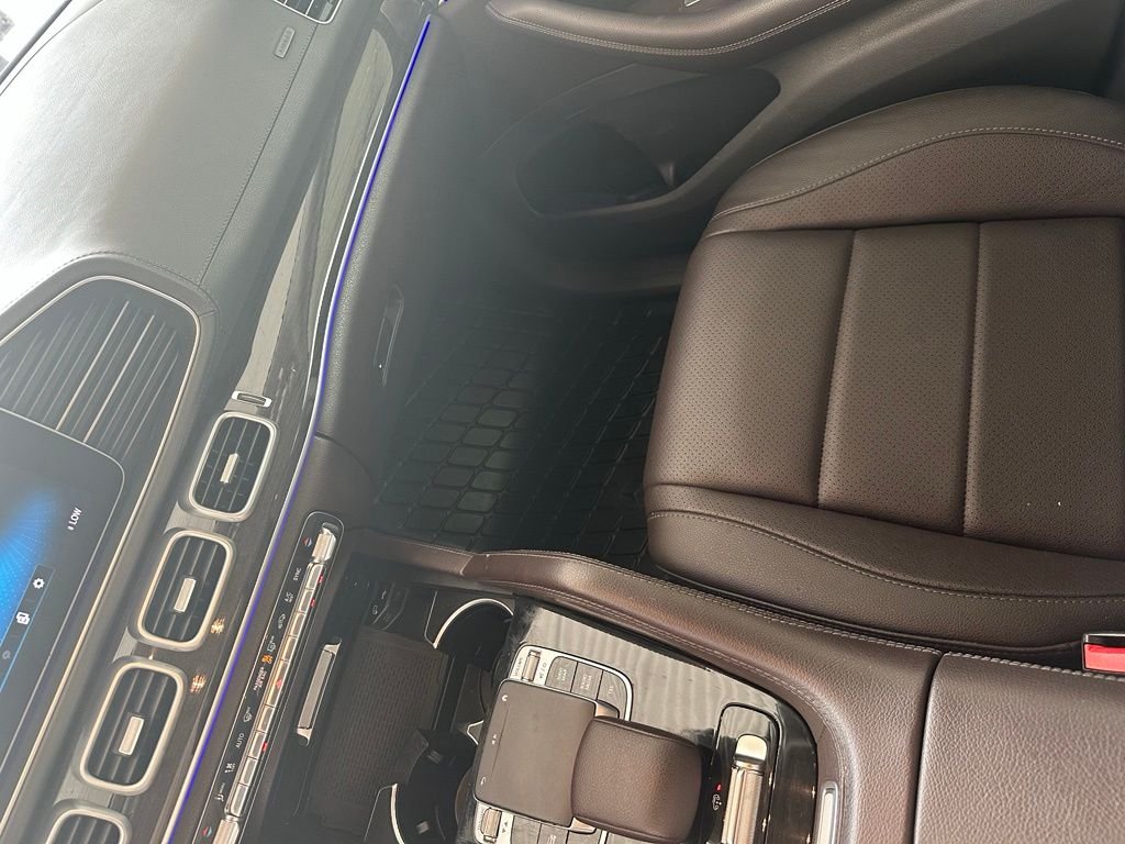 Used 2020  Mercedes-Benz GLS 450 image 24
