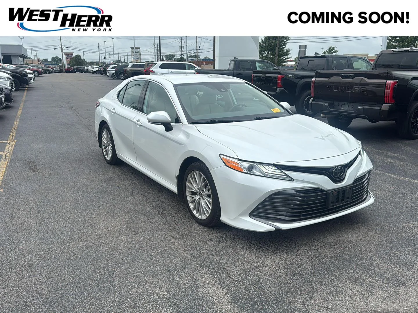 Used 2020 Wind Chill Pearl Toyota XLE image 1